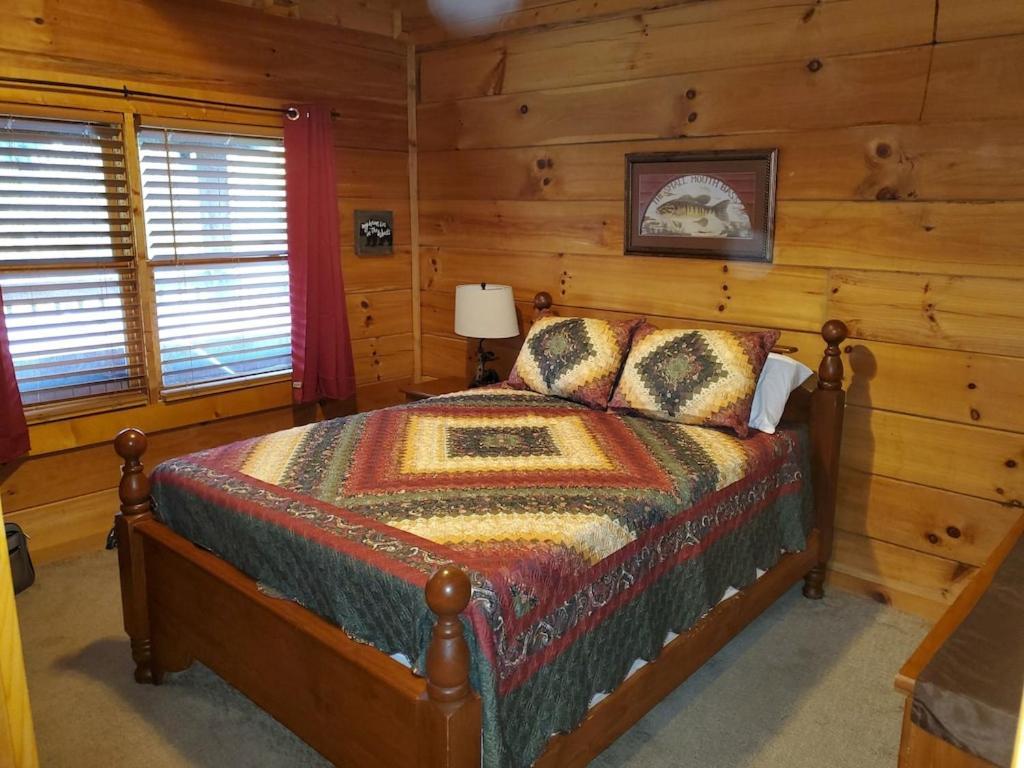 Story Brook: Beautiful True Log Cabin! Close To Dollywood, State Park, And More! 塞维尔维尔 外观 照片